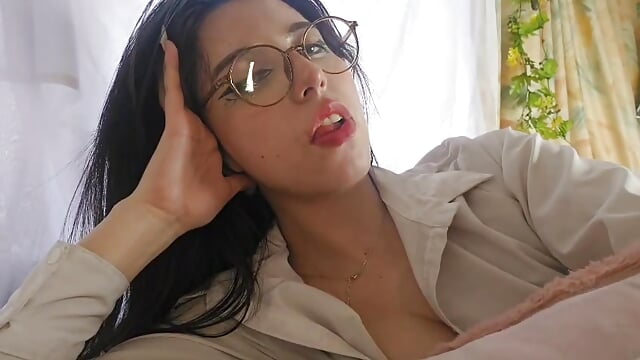 Do you like my new glasses? - aisha_bx 캠 모델의 동영상
