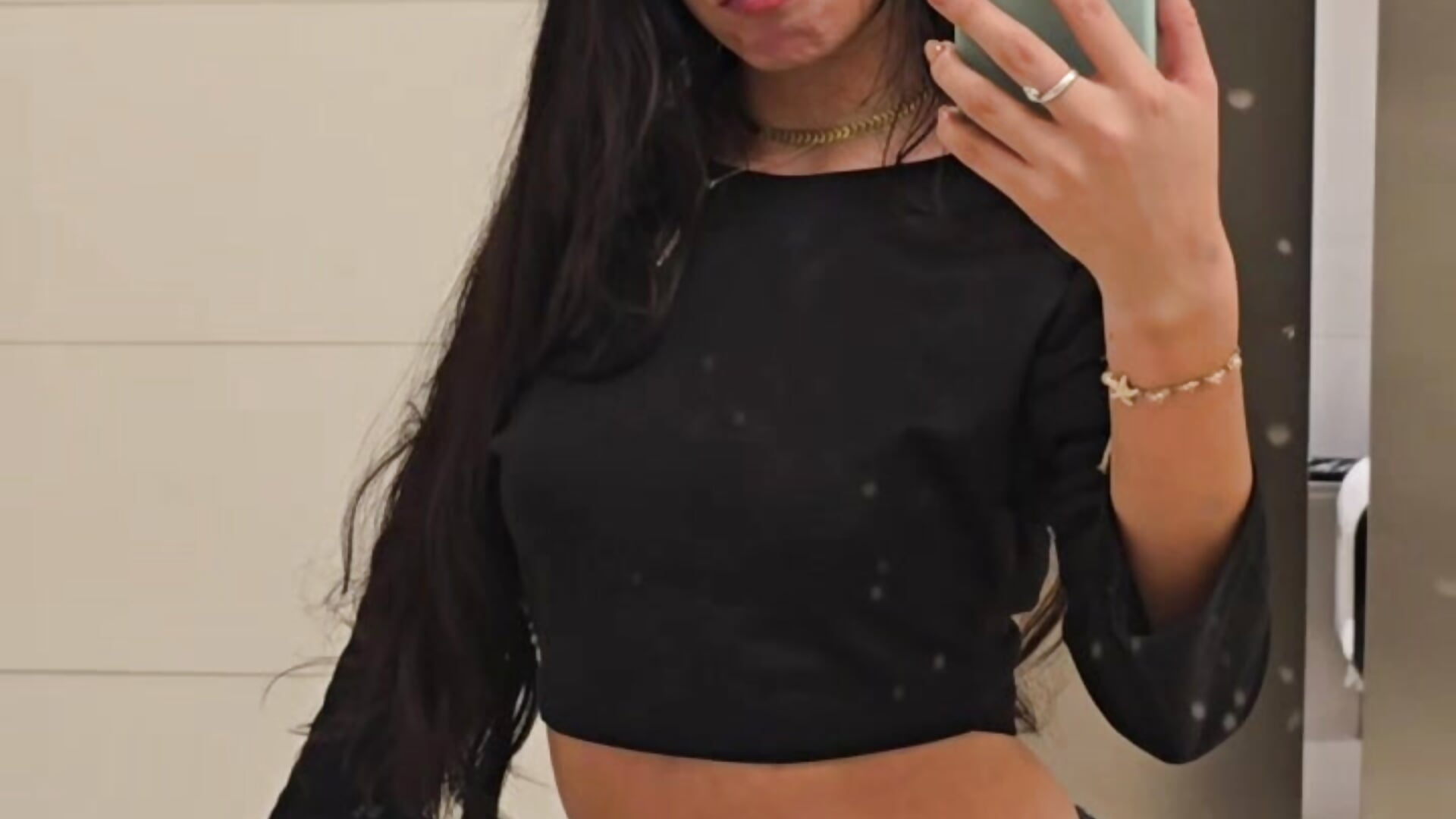 Hoy estuve en el cine, fue algo nuevo por que asistí sola :0 - aisha_bx 캠 모델의 동영상