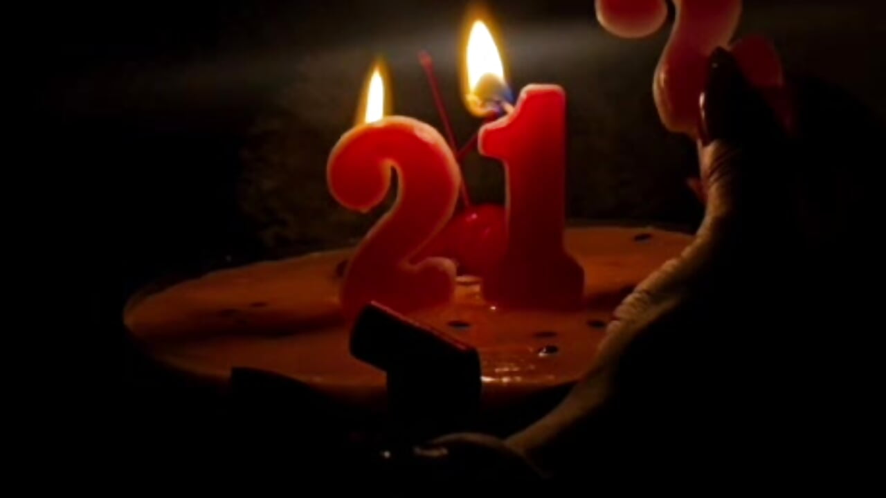 Yesterday I blew out candles… today I'm making wishes 😈－カメラキャストのaisha_bxの動画