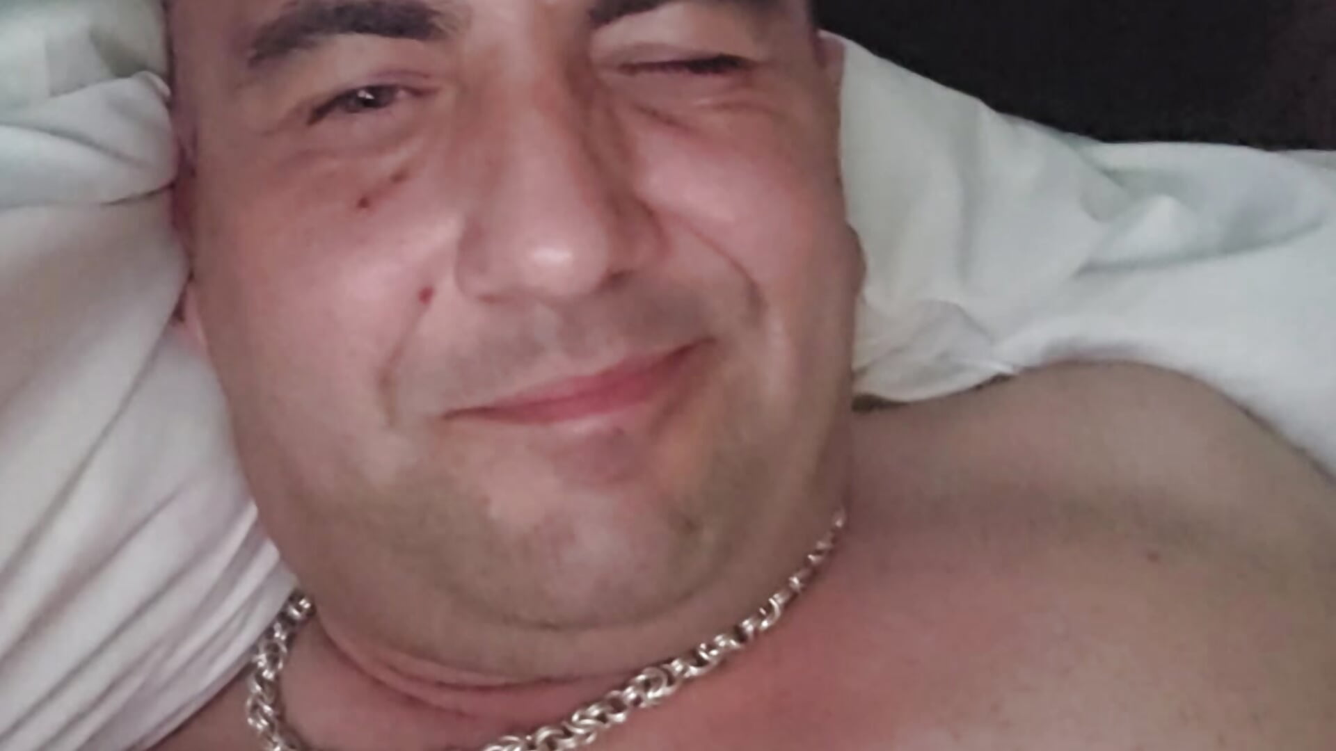 1000008433 - clip cu Escortuk model videochat