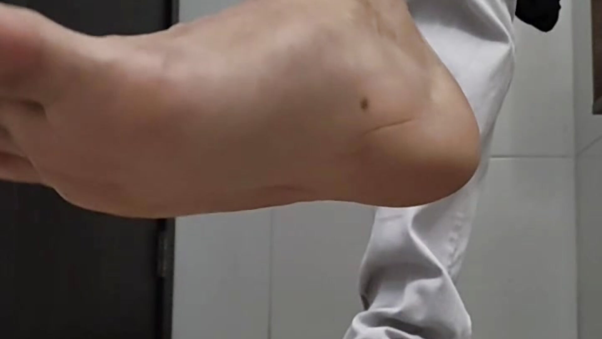 Foot fetish - فيديو من KenazBoy موديل الكام