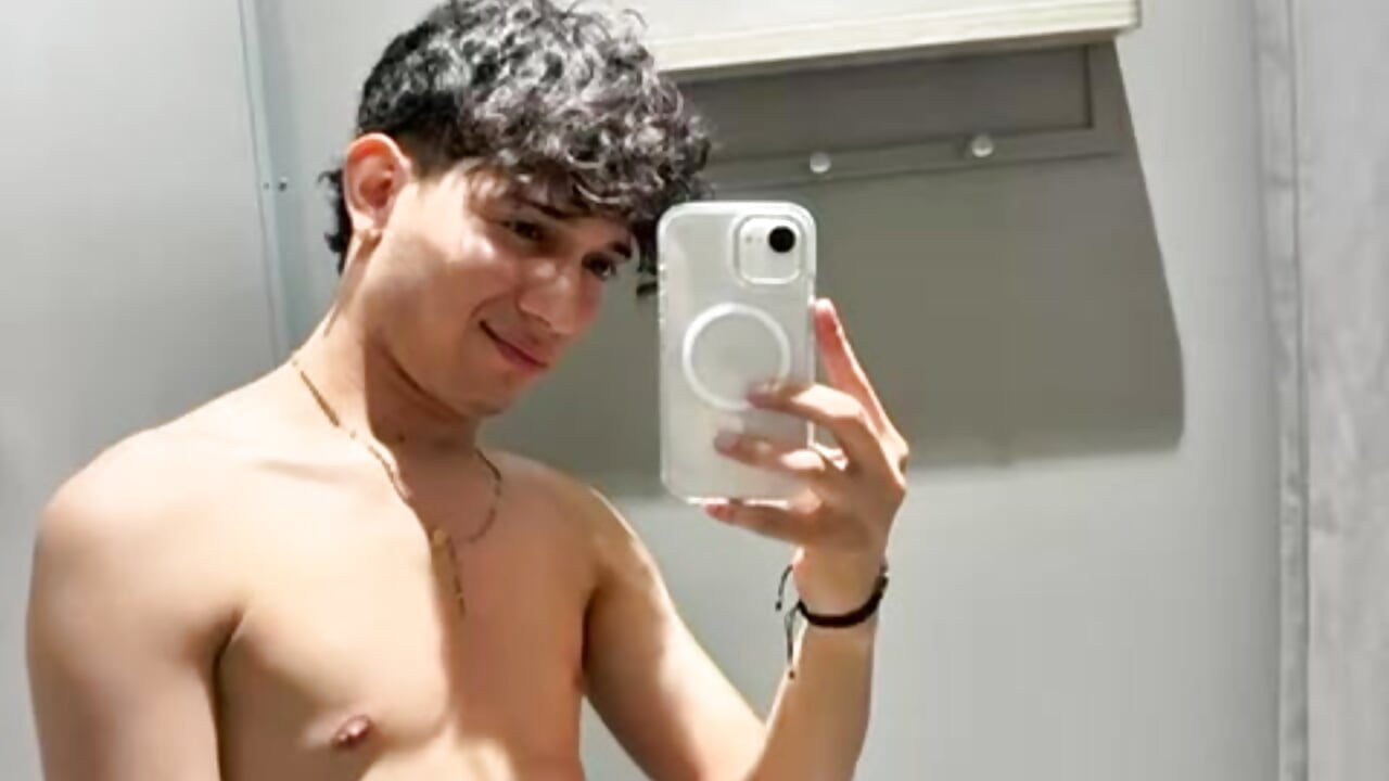 :) - vidéo du modèle de showcams Benjamin_Buster