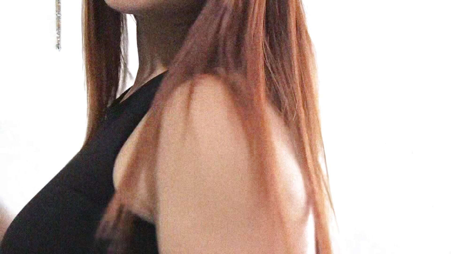 1000161752 - Allison_R 캠 모델의 동영상