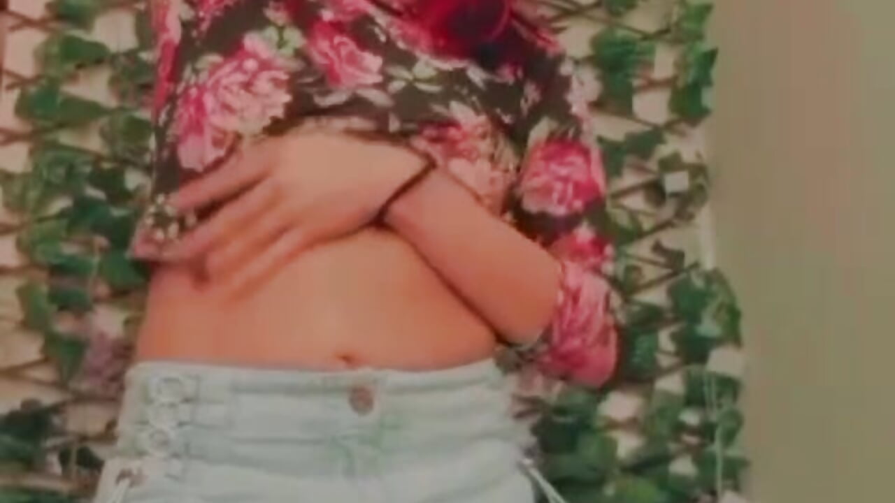 Hi I´m RedMeloddyt! 😏 - video by RedMeloddy cam model