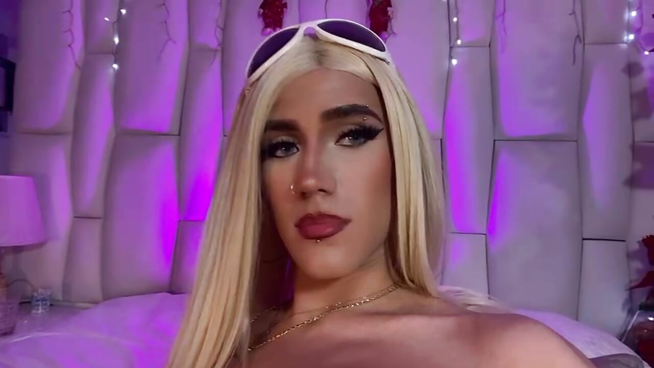 Cute 💜 - 視頻由 Regiina_Doll 主播提供