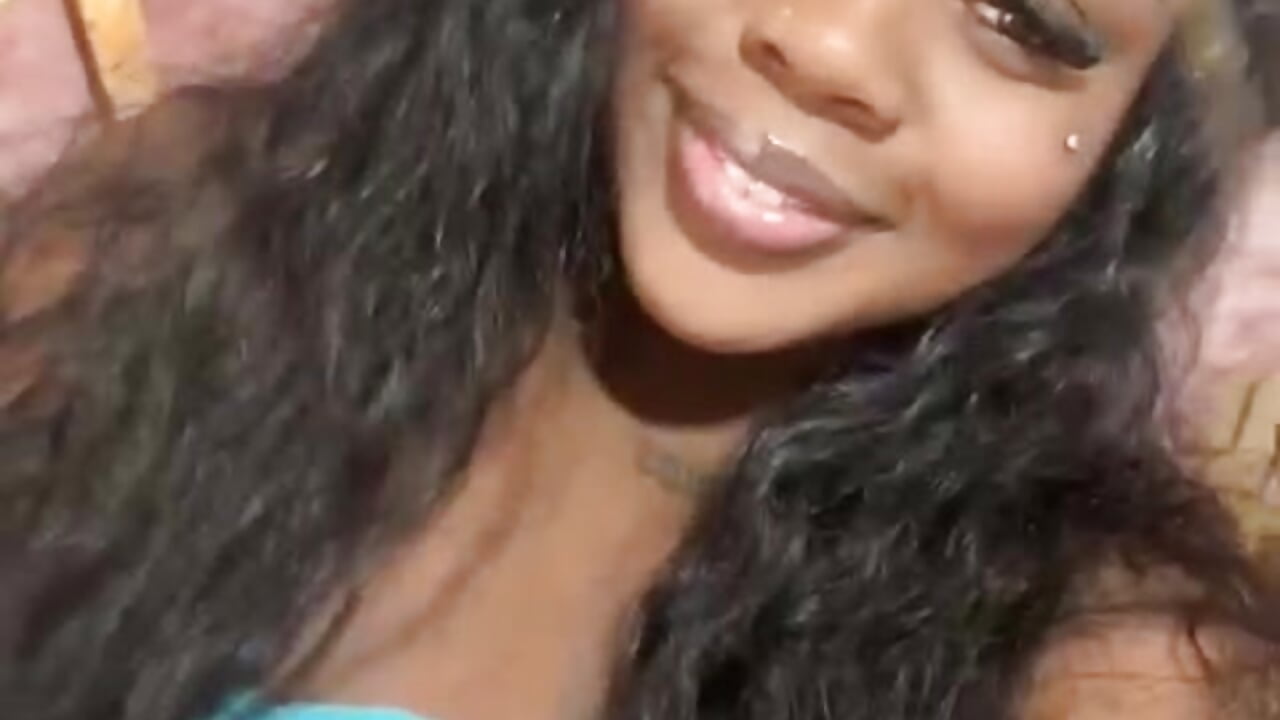 SEXY BODY - clip cu mia_alvares model videochat