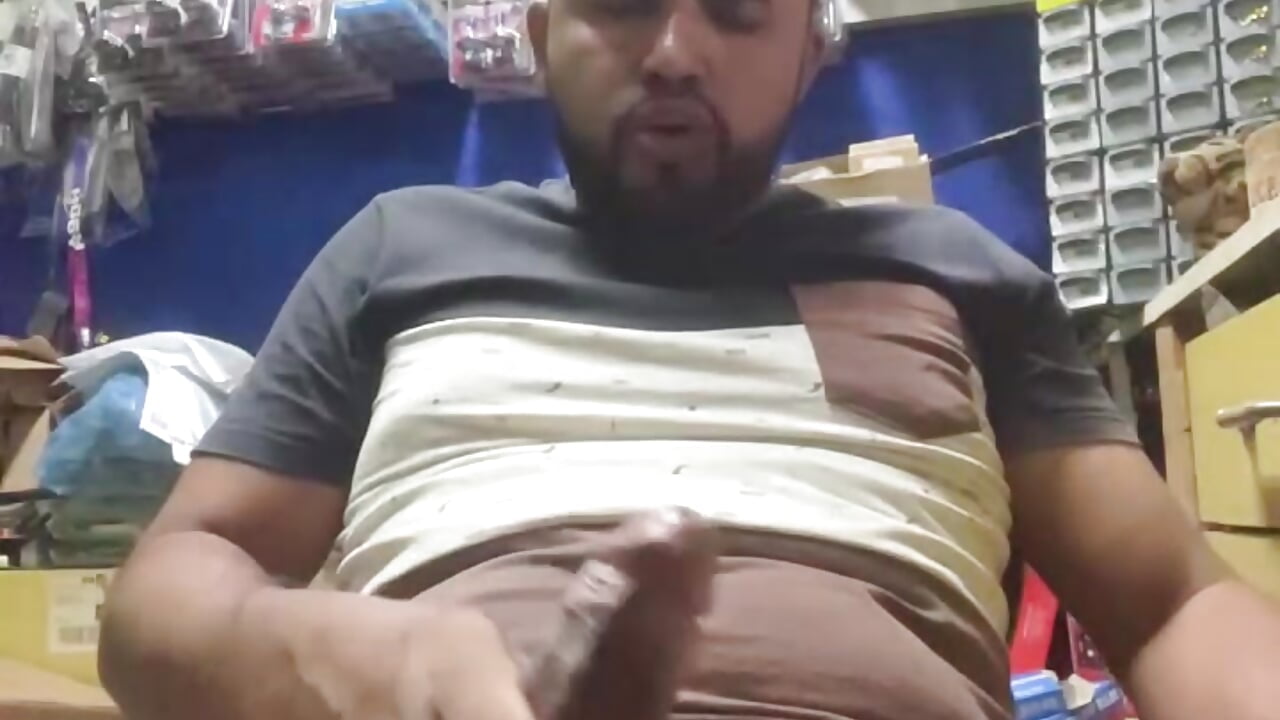 Depois de ser abusado em Private Show - Gozei Gostoso 💦🤤 😋 — filmik Sheik_z_o, modela(-lki) na kamerkach