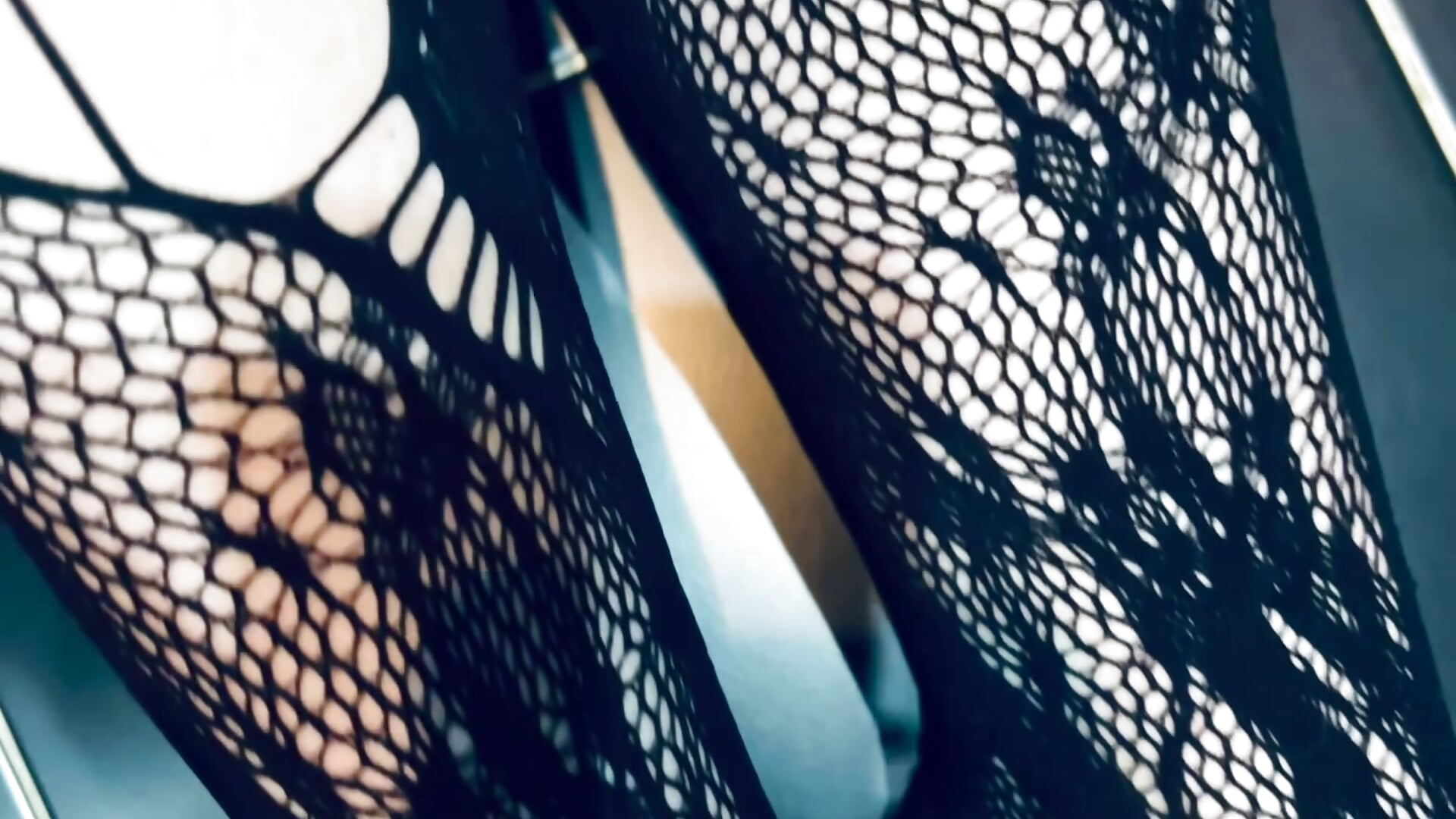 sexy tights 😎－カメラキャストのadell_berryの動画