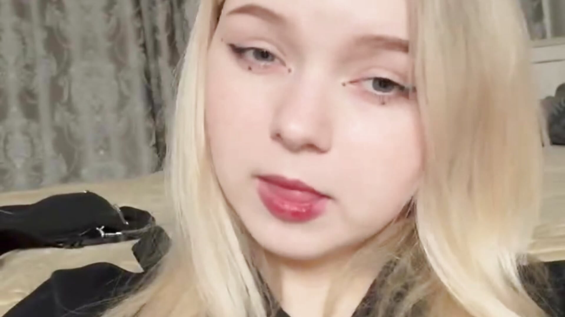 ❣ - vidéo du modèle de showcams ZaraCreedon