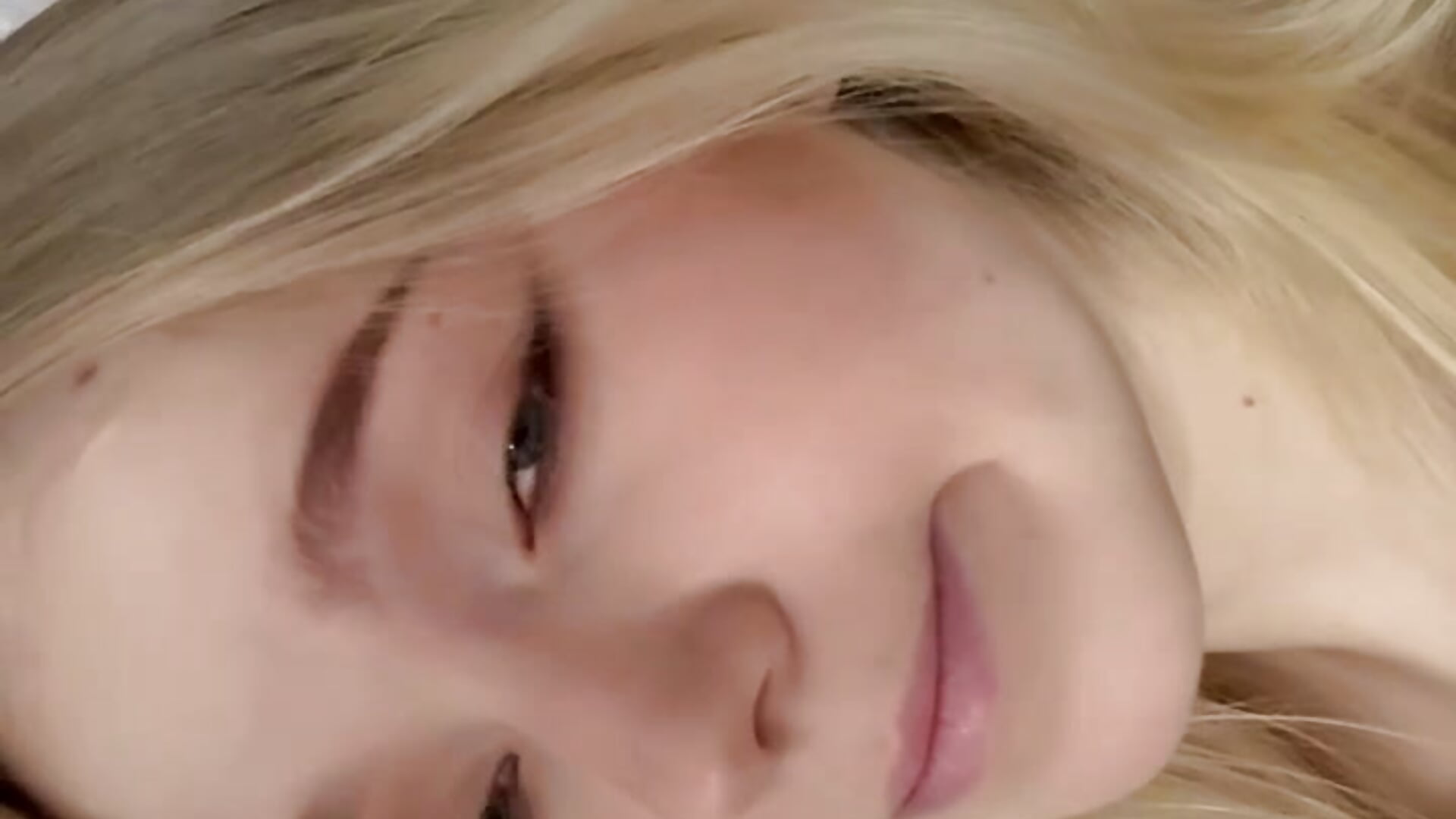 🌹 - video của người mẫu cam ZaraCreedon