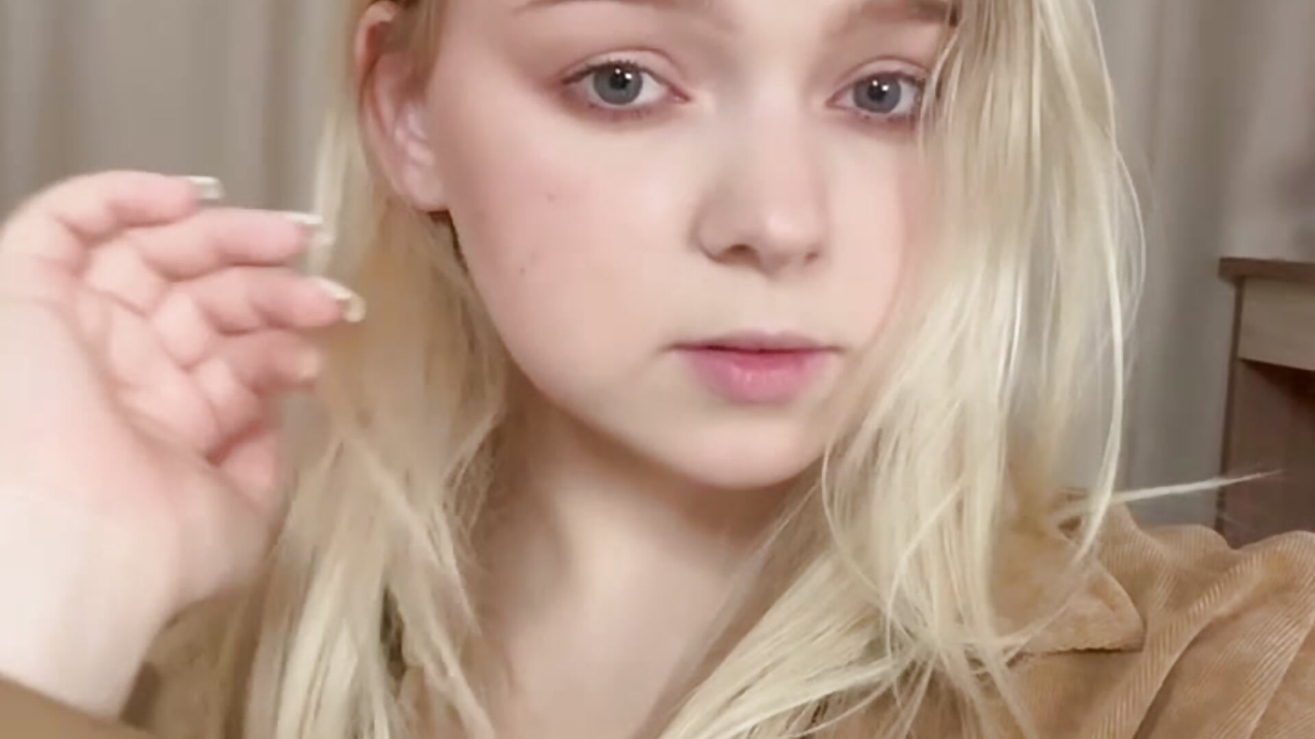 🌹 - video của người mẫu cam ZaraCreedon