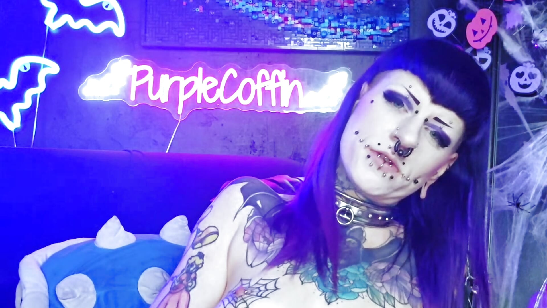 Stöhnen und Dirty Talk für dich 🔥 🫶 - Purple_Coffin666 캠 모델의 동영상