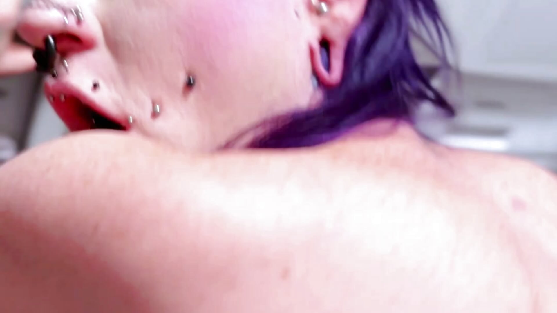 Fuck his huge cock 🔥 - video của người mẫu cam Purple_Coffin666