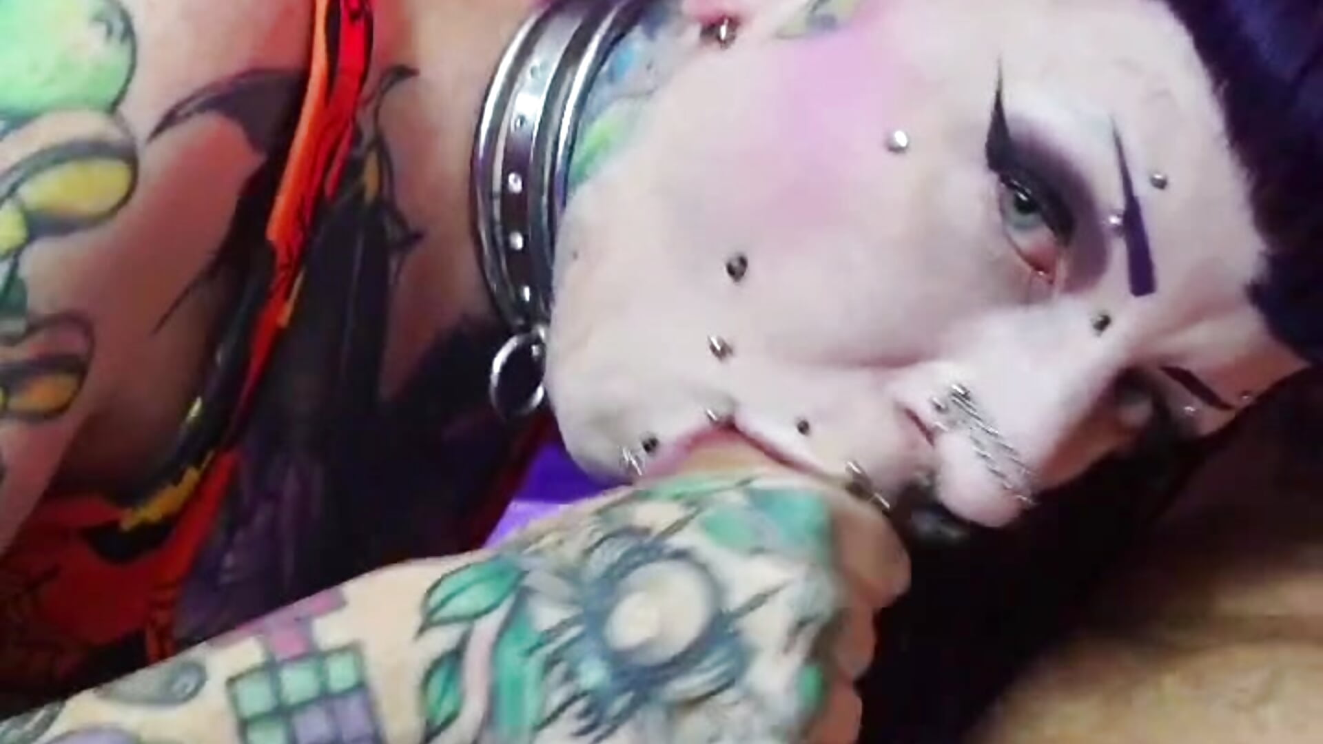 Ich blase seinen geilen, großen Schwanz 🔥 – video od webkamerové modelky Purple_Coffin666