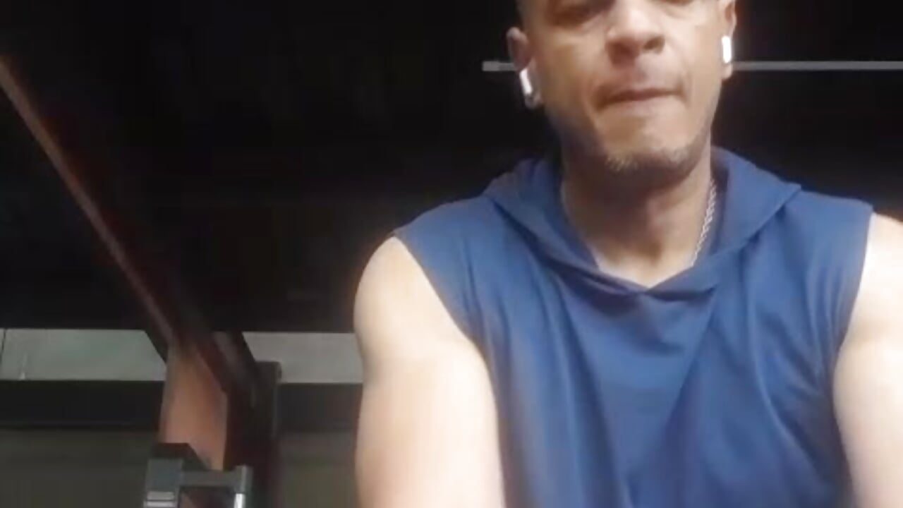 profile-intro-video-1763685223 - video by latinmartin73 cam model