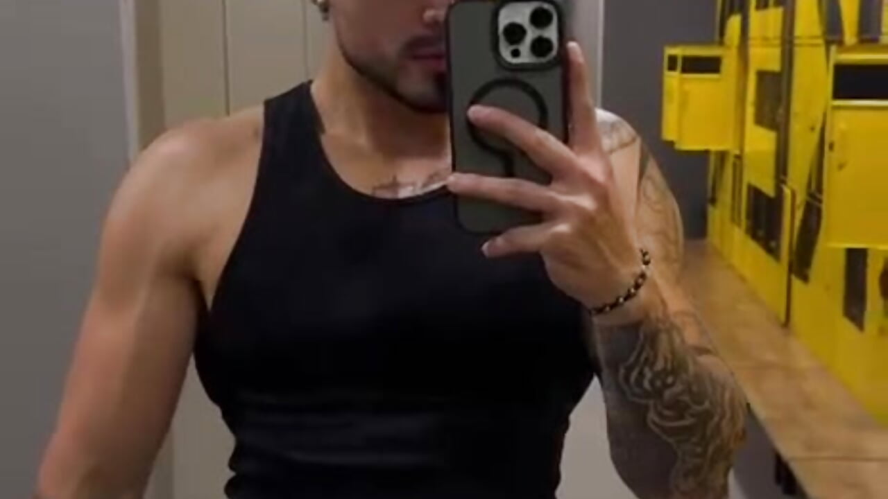 Tu papasito, call me papasito – видео вебкам-модели Leoknight