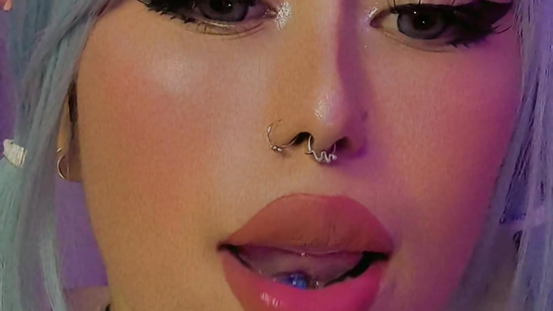 Would you like to play with my mouth 💦🥵 - video by ness_wi cam model