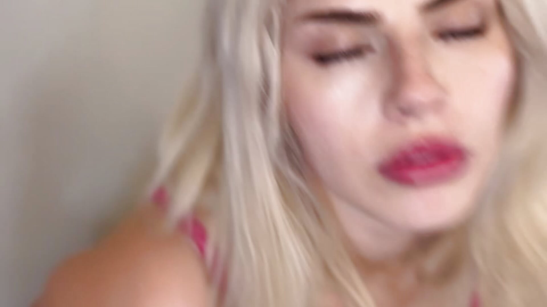 Pearl Play Time (Masturbate)