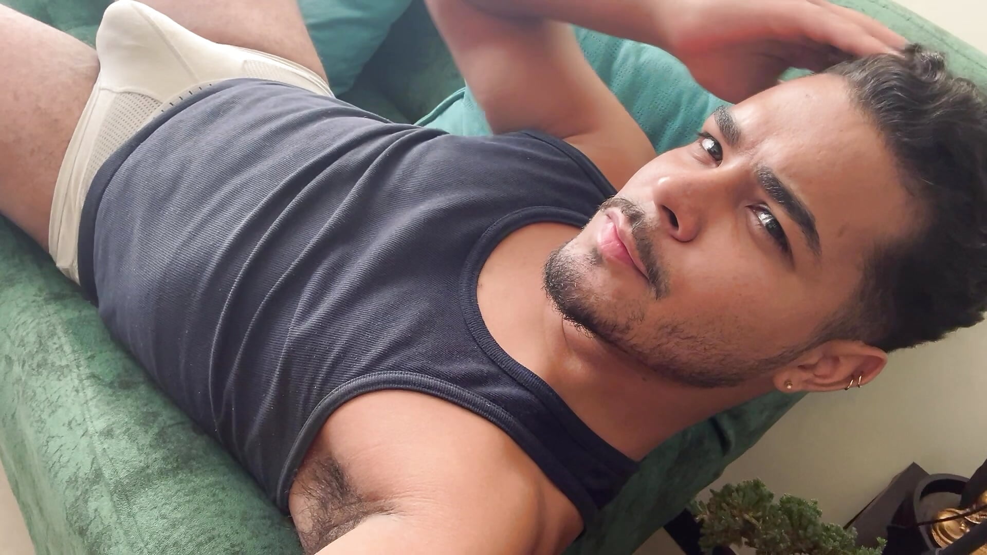 Come and lie with me - video od modelky/modela thiagowes