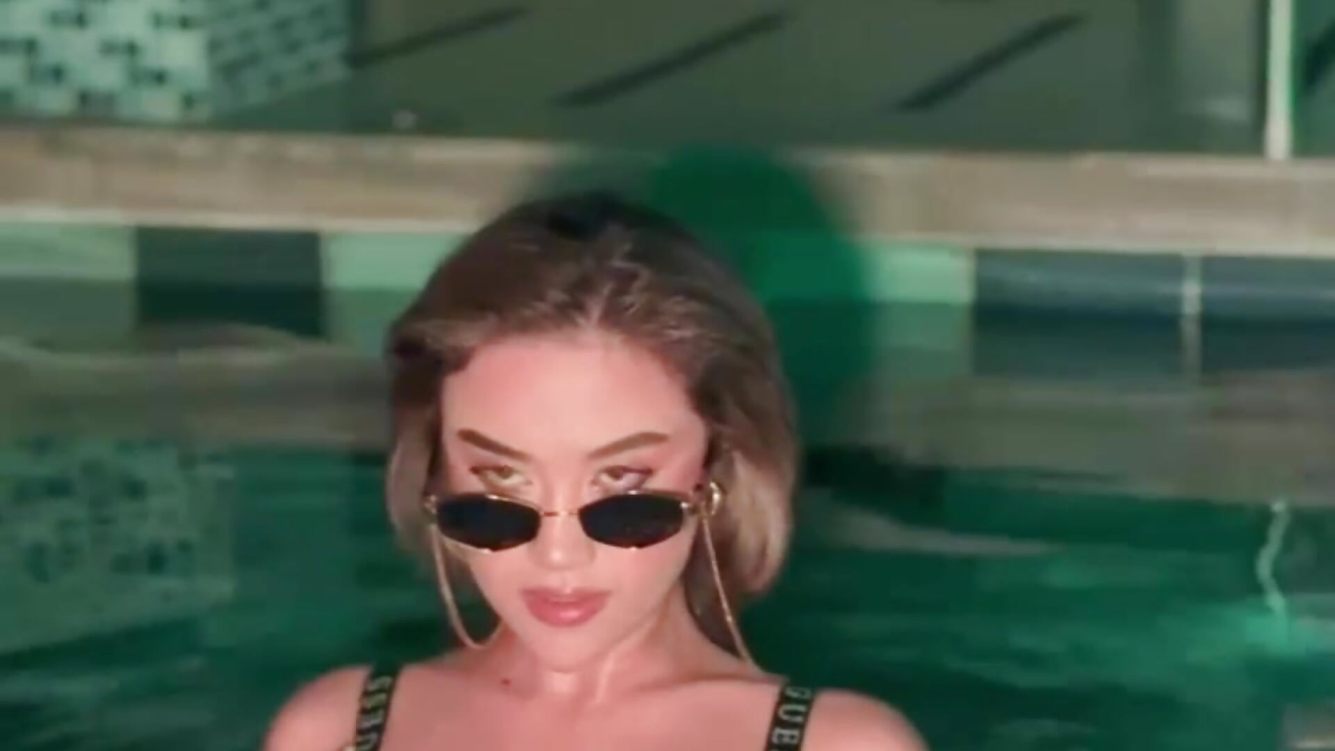 Pool night photoshoot  💚 - video by RebeccaHudson cam model