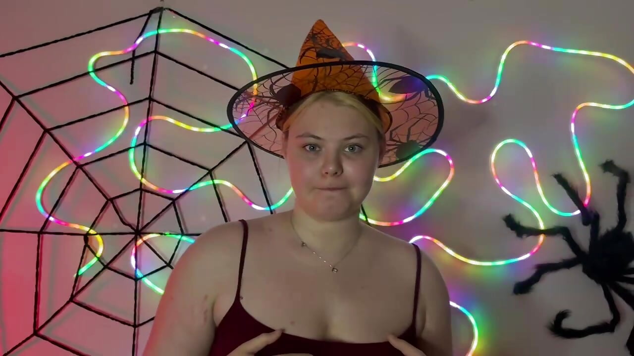 your Halloween Nikol ♥ - βίντεο μοντέλου nikole_kitt