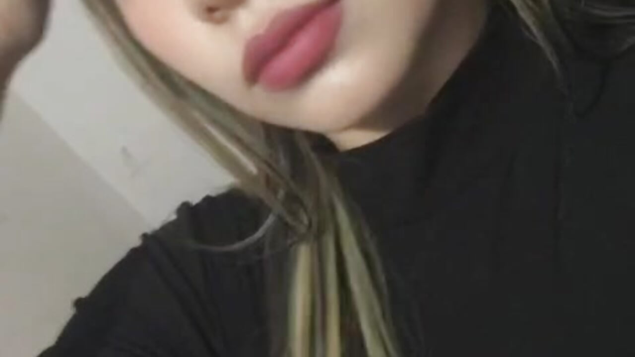 jessi kiss - video by JESSYCHERNOBIL cam model