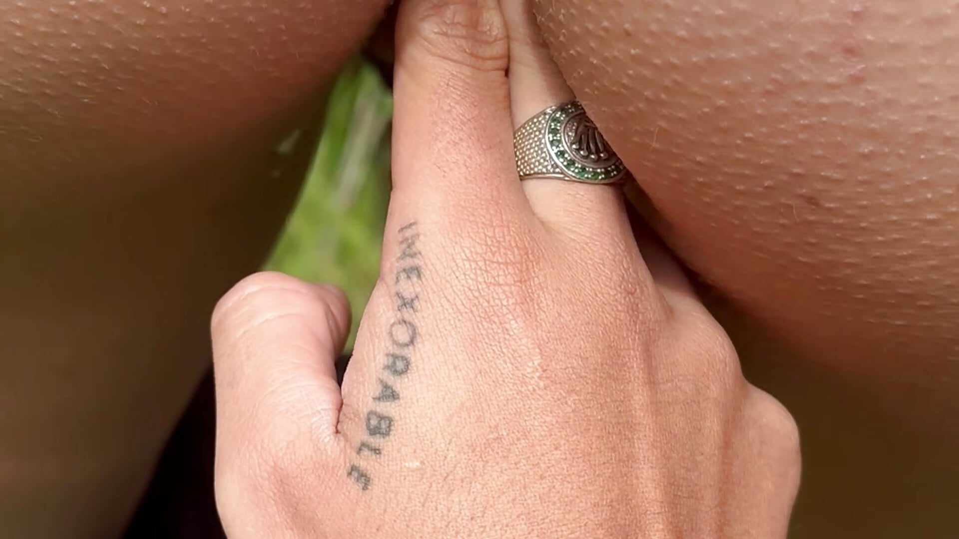 FUCKING GIRLS IN THE PARK