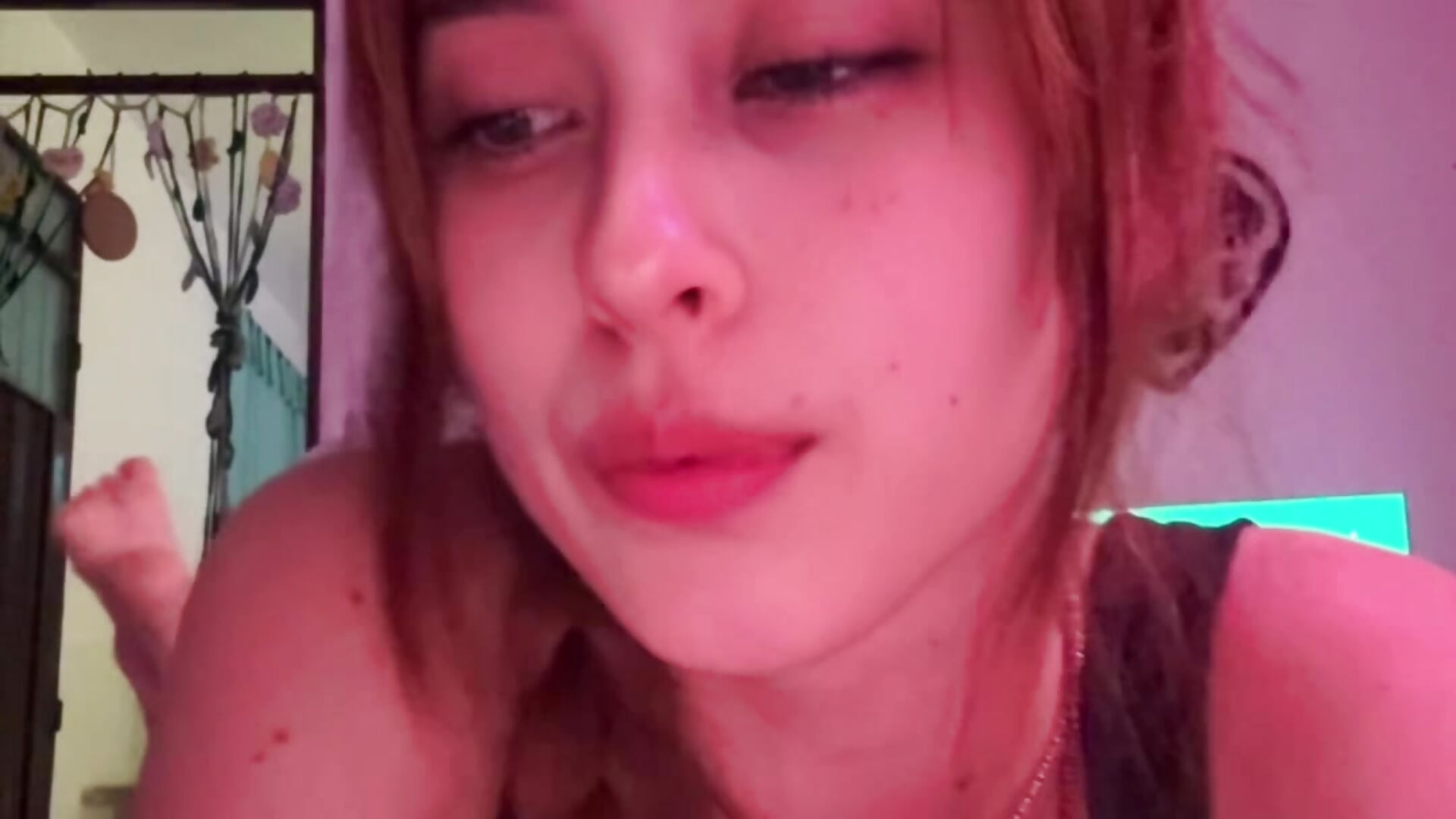 (F por mi mano) - video oleh alice_guerin_ kamera model