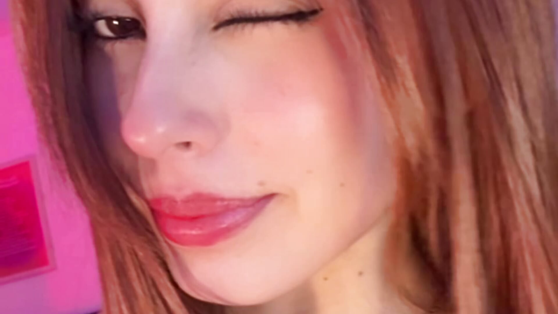 ;) - video oleh alice_guerin_ kamera model