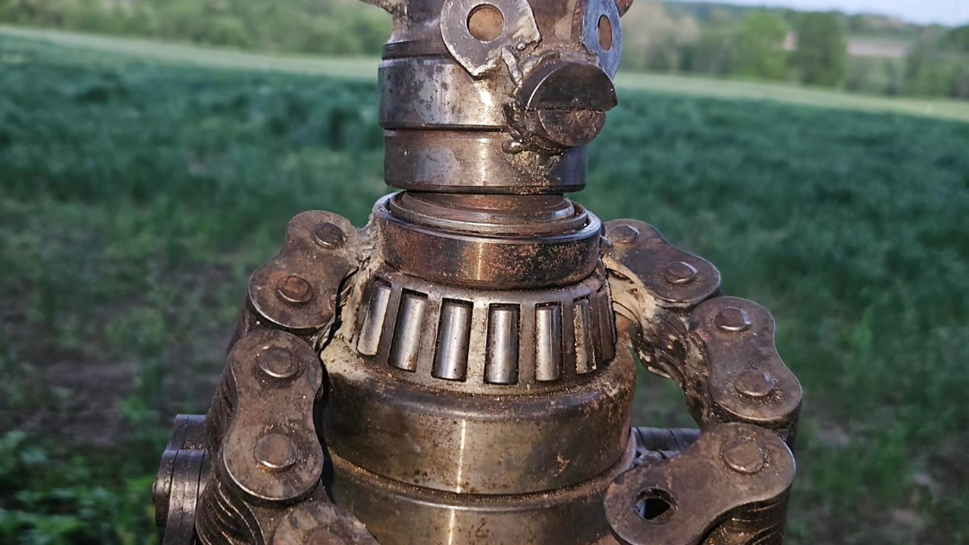 Iron Art - video by froggymclovin222 cam model