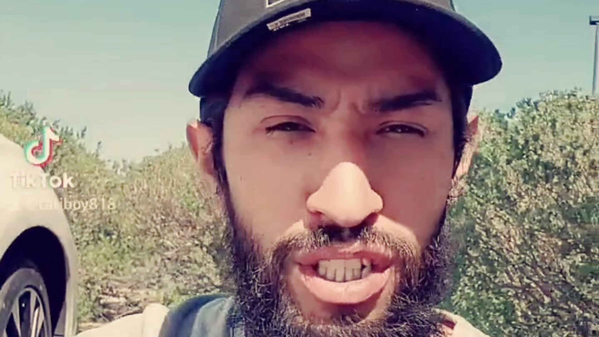 Snapchat-1092578521.mp4– LargeDominoes kameramodell videója