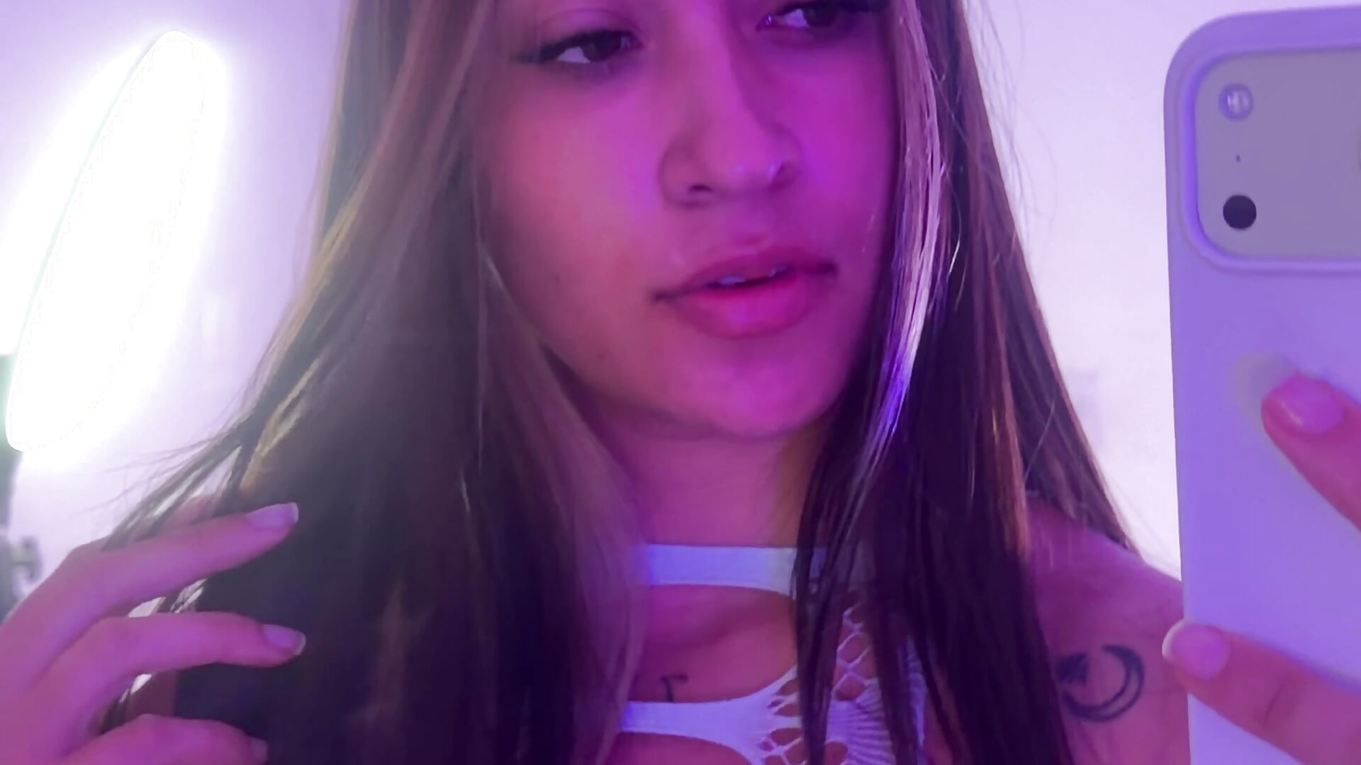 Category: Face💞 - vidéo du modèle de showcams kylie_st