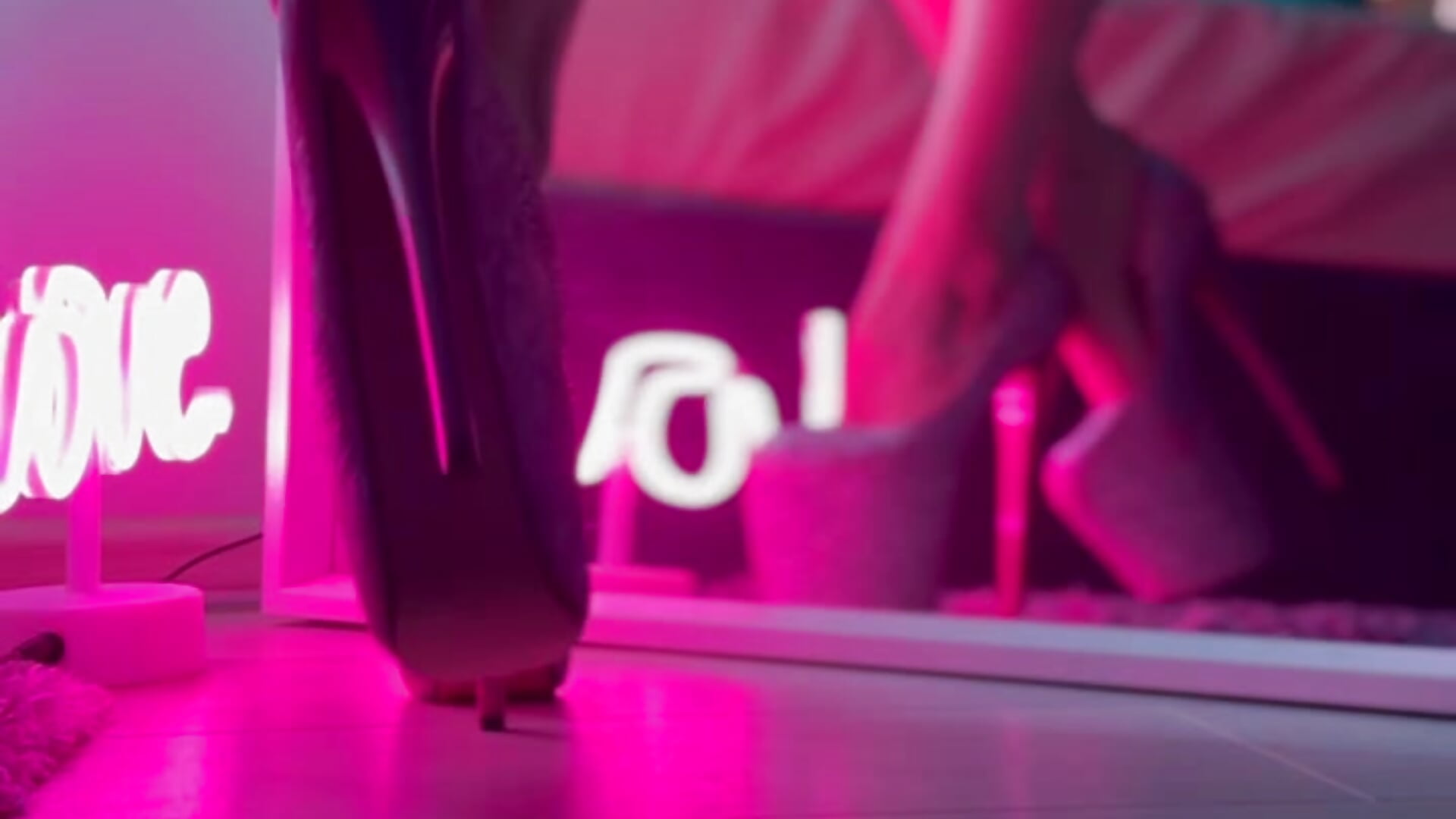 High heels－カメラキャストのrossy_babe_の動画