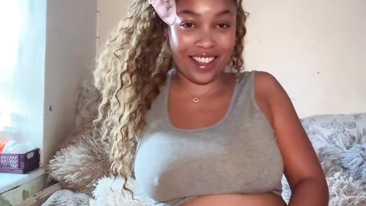 caramel caressing her curves and kissing those titties
