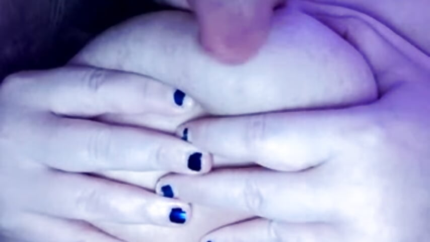 Kisses,Armpits,Assholes,Pussy and Tits . - video di 023Longandjuicy modella di cam