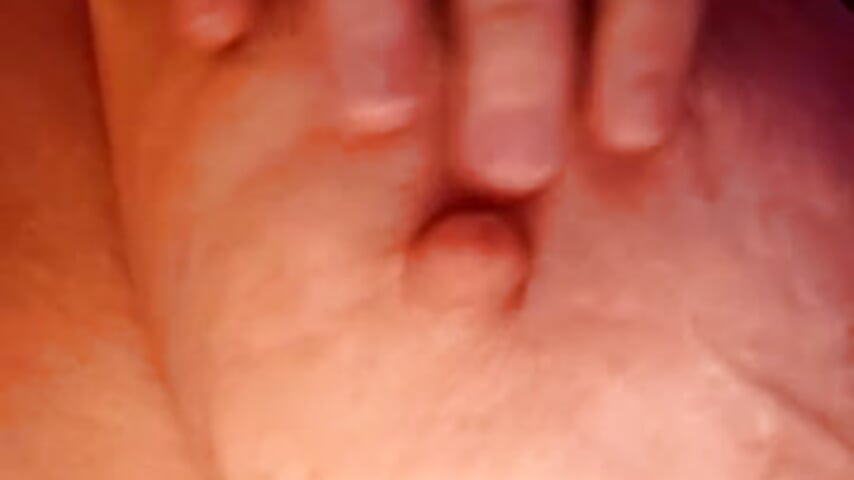 Pussy Play - video di 023Longandjuicy modella di cam