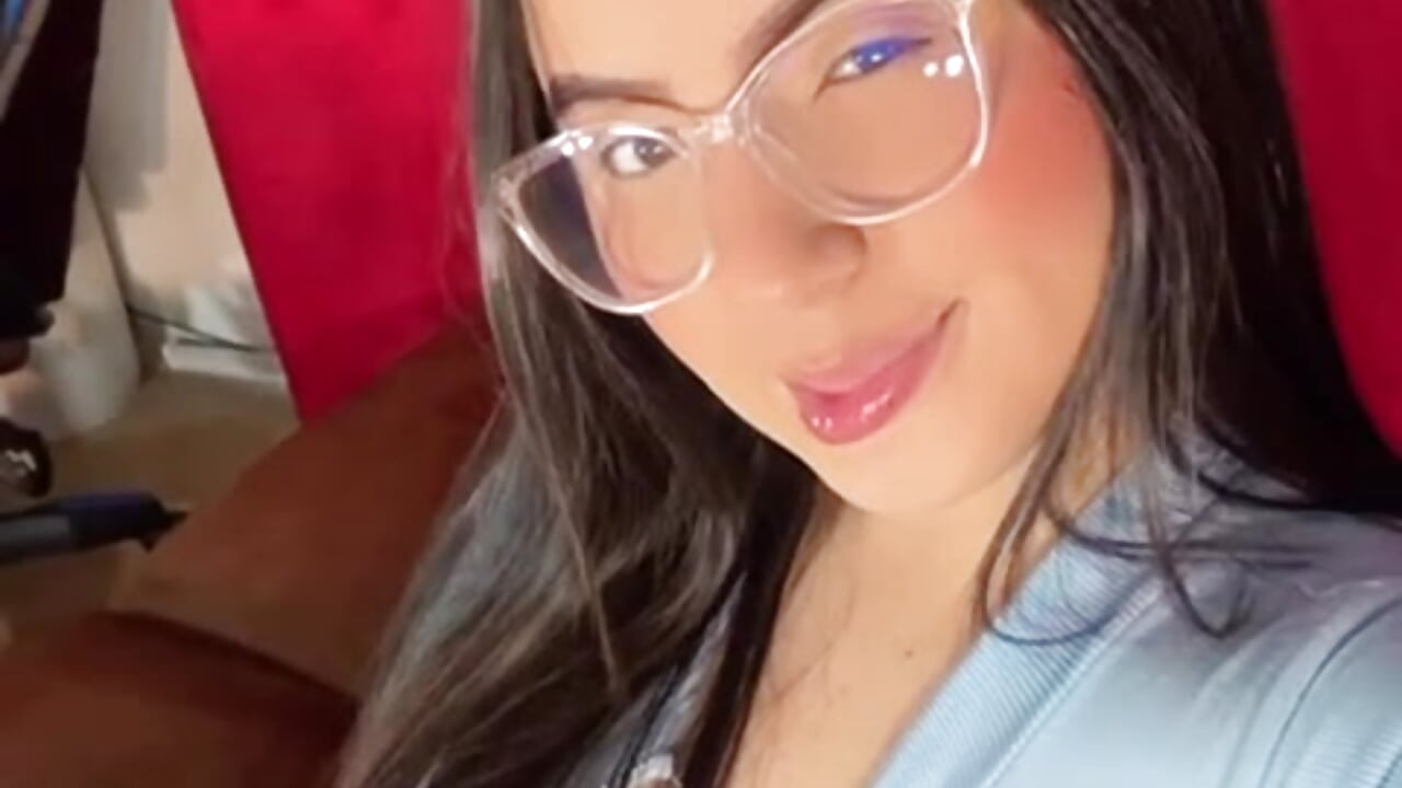 Me with glasses💋 - video by AnithaaYork cam model
