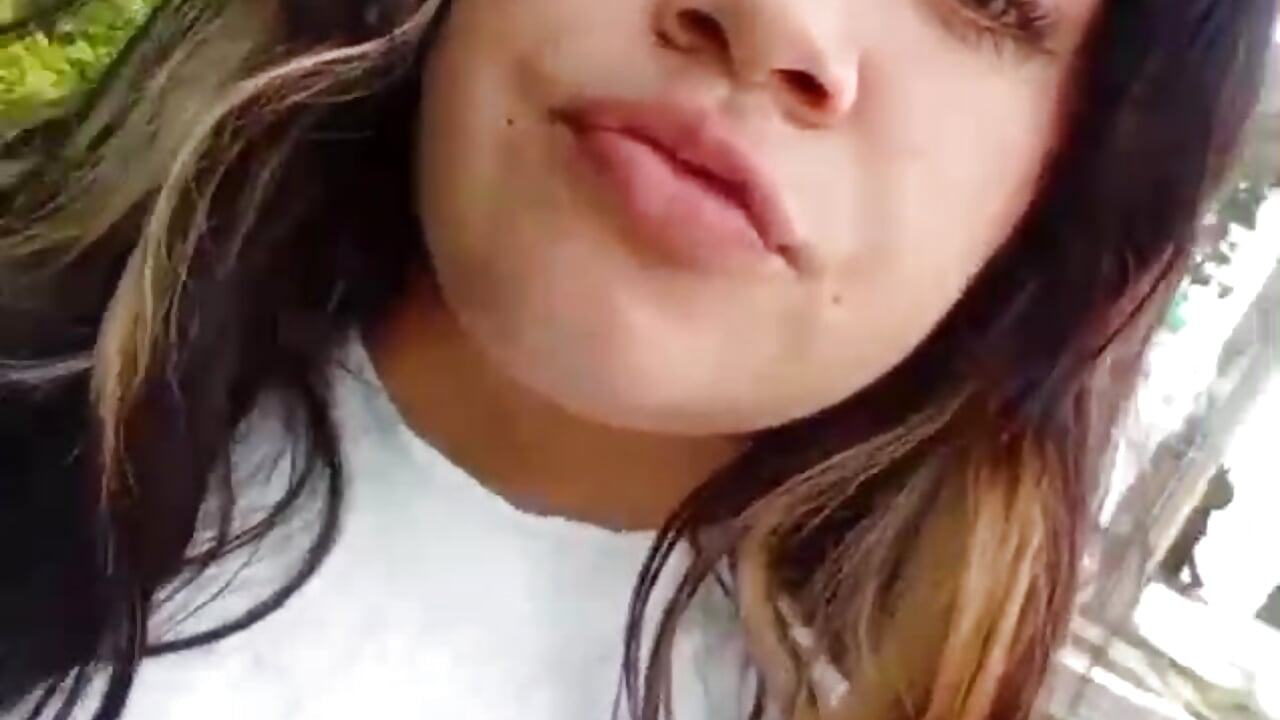 IN FREE PUBLIC 👀🫶 - alice__tylor adlı kamera modelinin videosu