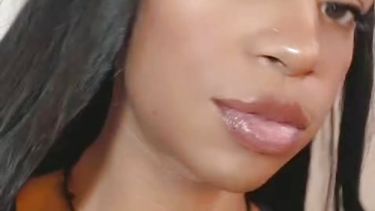 me - vidéo du modèle de showcams andreaxdol