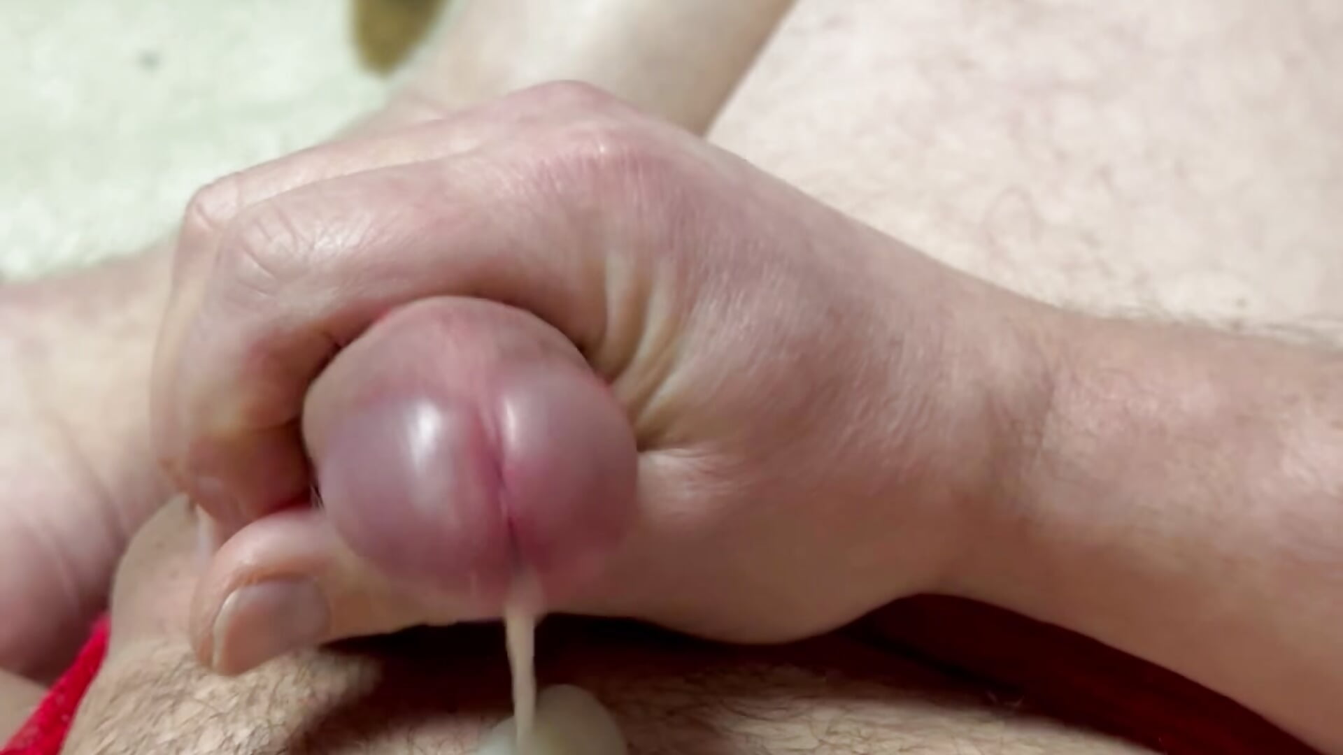 Voll abgespritzt in Damenwäsche plugin - video by Perry_devot