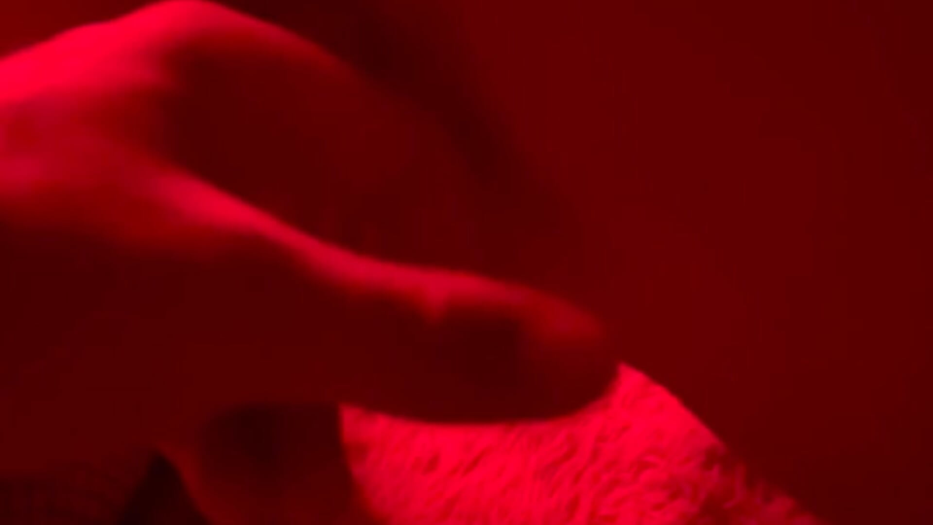 Cam fingers my wet pussy
