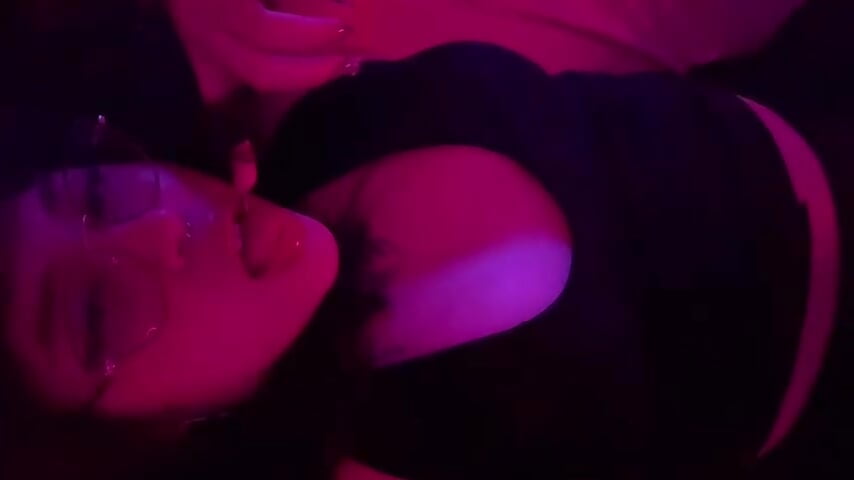 ♥
