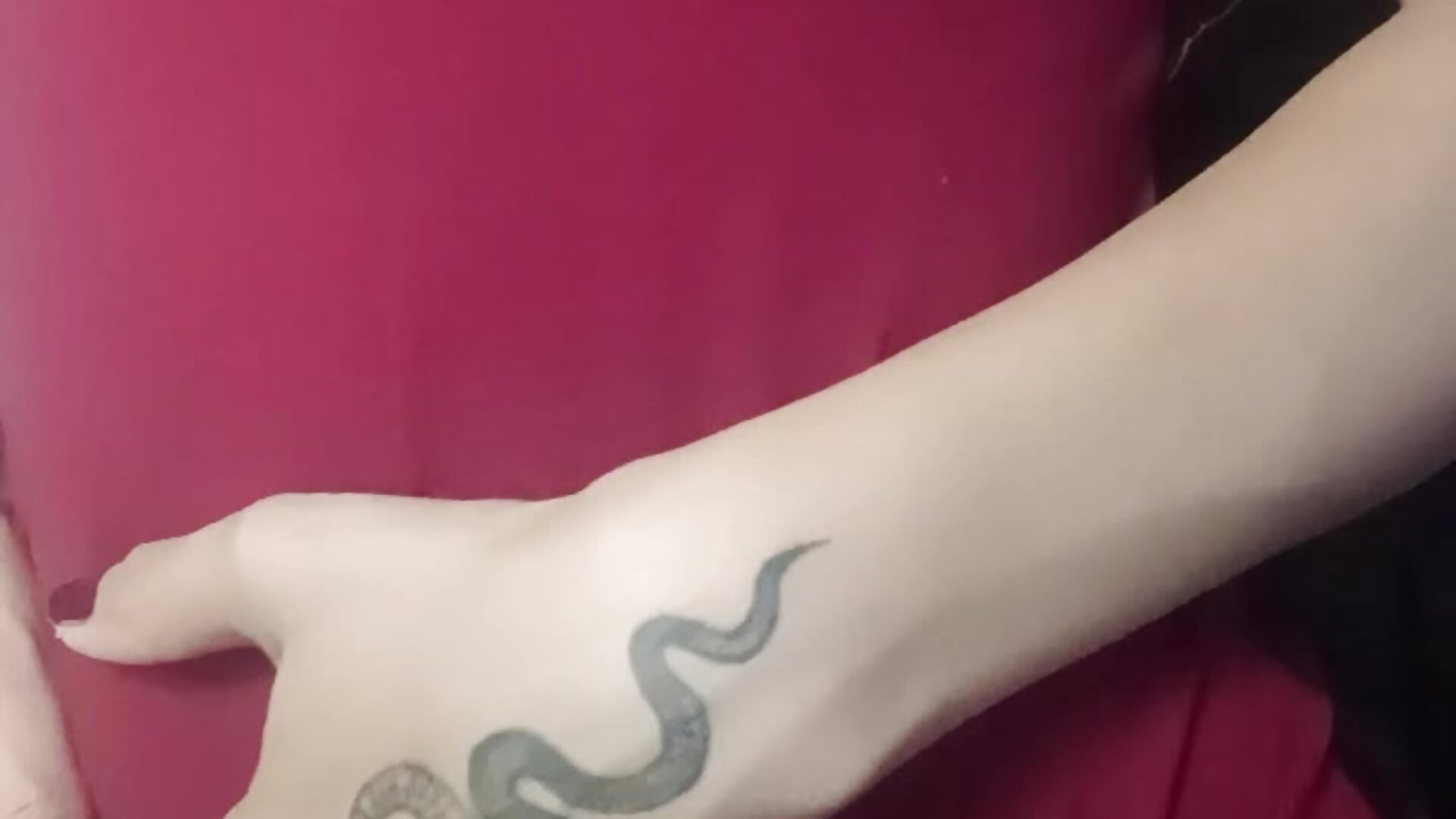 Tattoo - vídeo de la modelo de cam ssofia_25