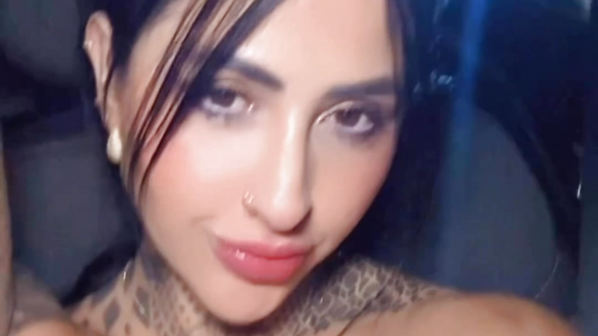 🫶🏻 - video by ValkyBes cam model