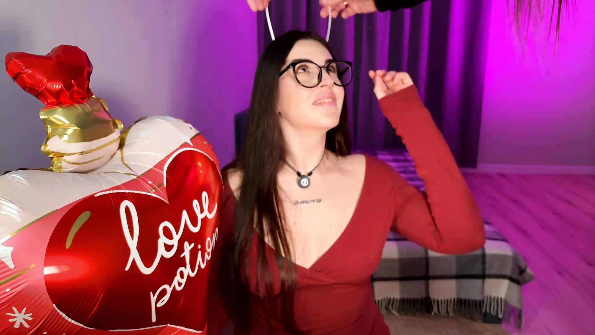 VALENTINE - video by xHONEYHAMSTERSx cam model