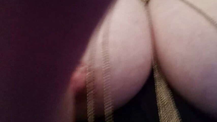 Dirtytalk mit fetten Eutern zum anspritzen - video by MarthaBriest cam model