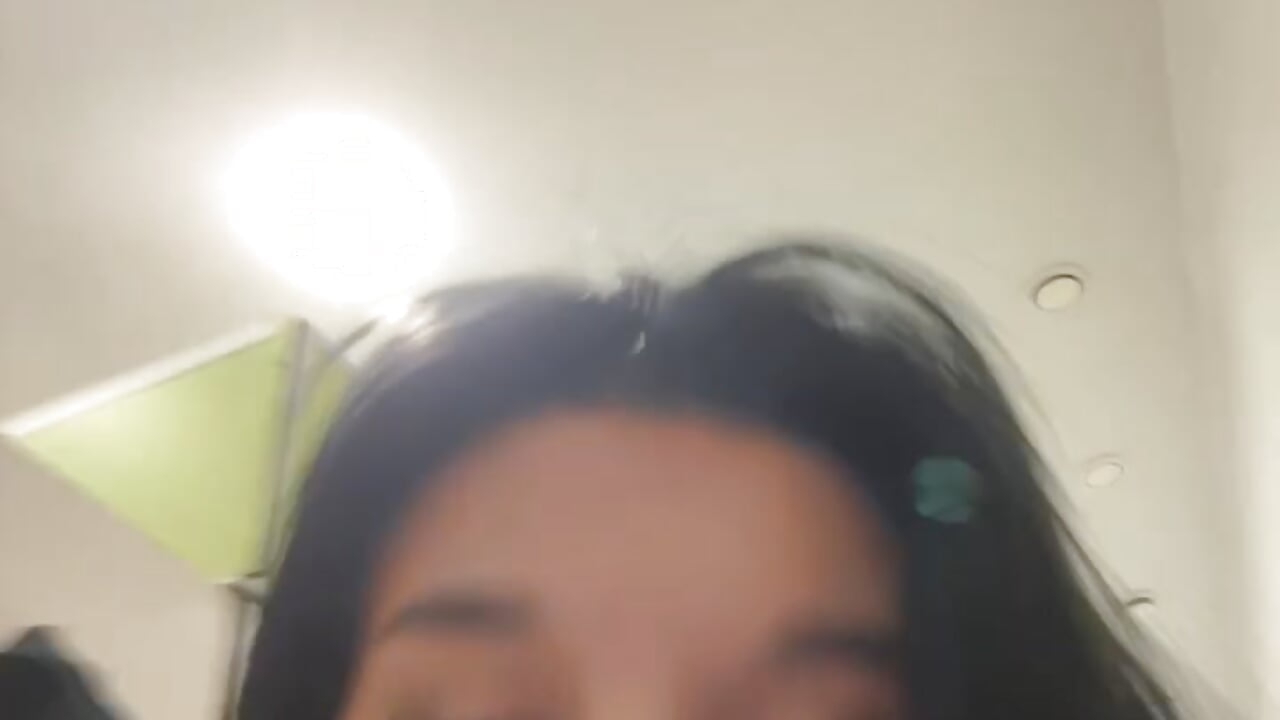 BE NAKED😈 right in PUBLIC MARKETS WC🚽& CUM show by me myself🥵