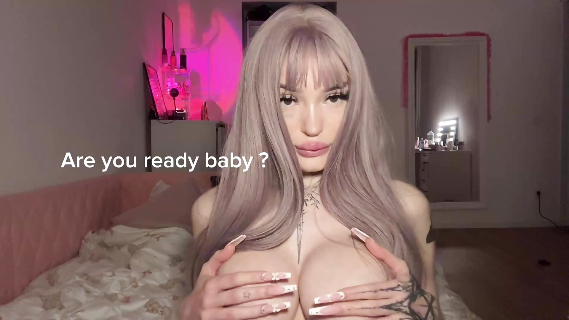 are you ? – video od webkamerové modelky madelinexx