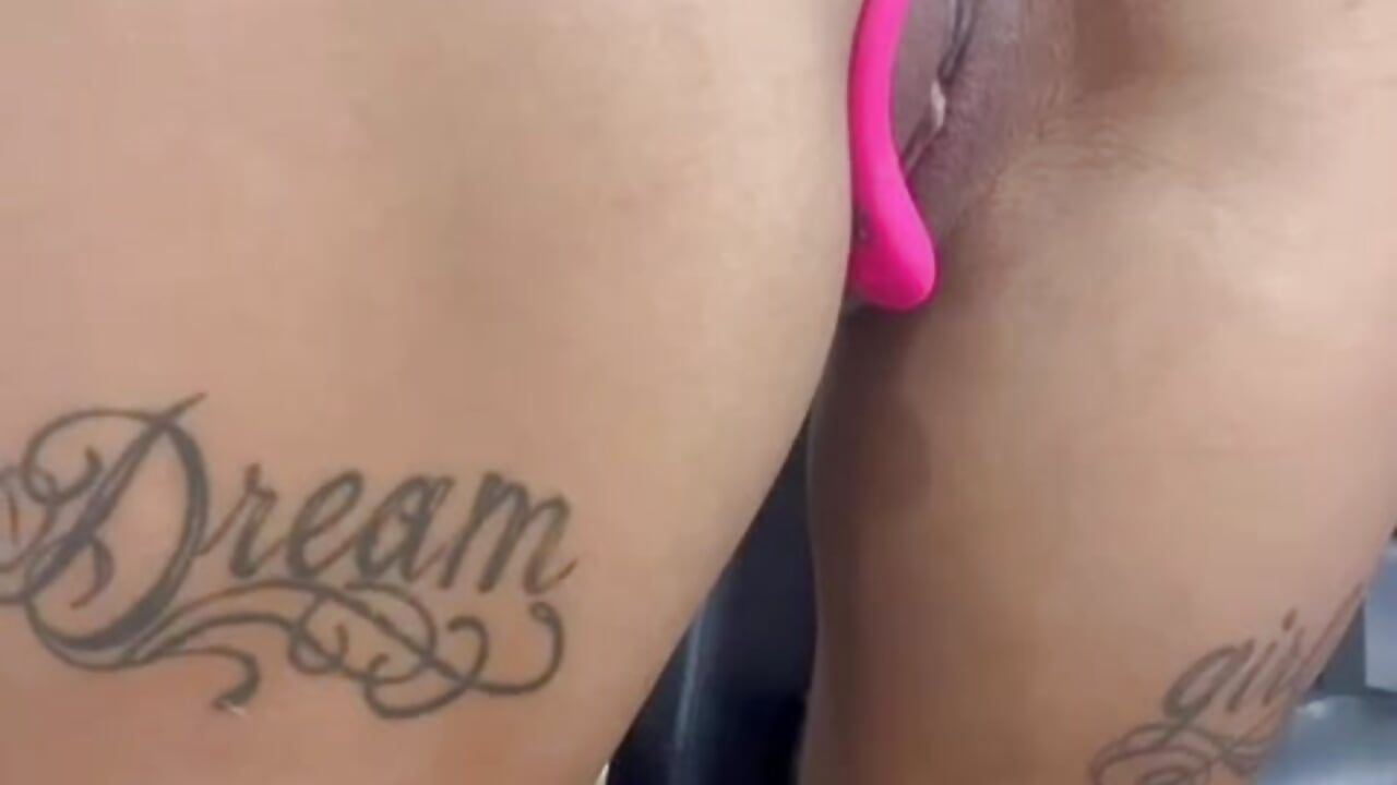 A amiguinha pagou pra ver meu show - vídeo de la modelo de cam Srta_Jhenny