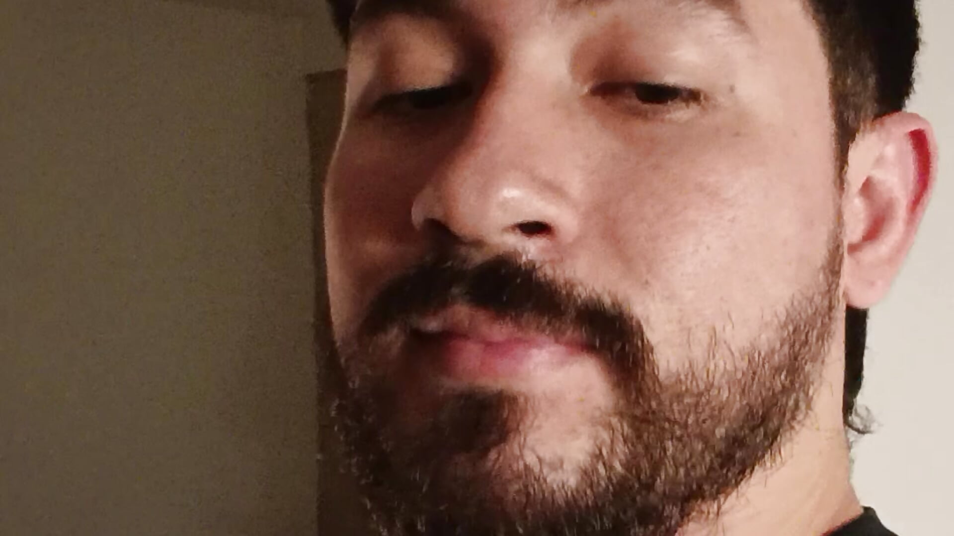 👀 - video by Galit_g cam model